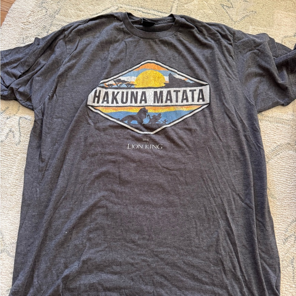 Hakuna Matata Gray T-Shirt